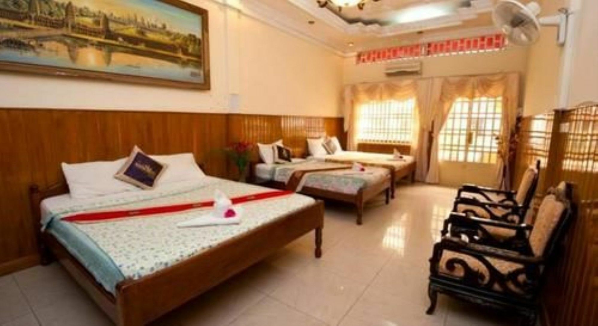 Longlin House I Hotel Phnom Penh Exterior photo